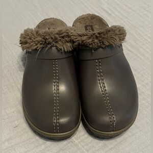 CROCS Brown Eva Clogs with Faux Fur Lining Mules Wedges Sz 8M